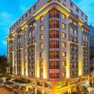 grand-oztanik-hotel.istanbul-turkeyhotels.com/
